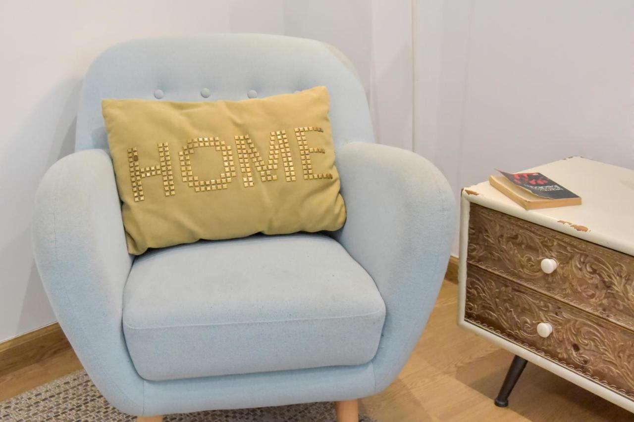 New! Retro Apartment In Central Neighbourhood إشبيلية المظهر الخارجي الصورة