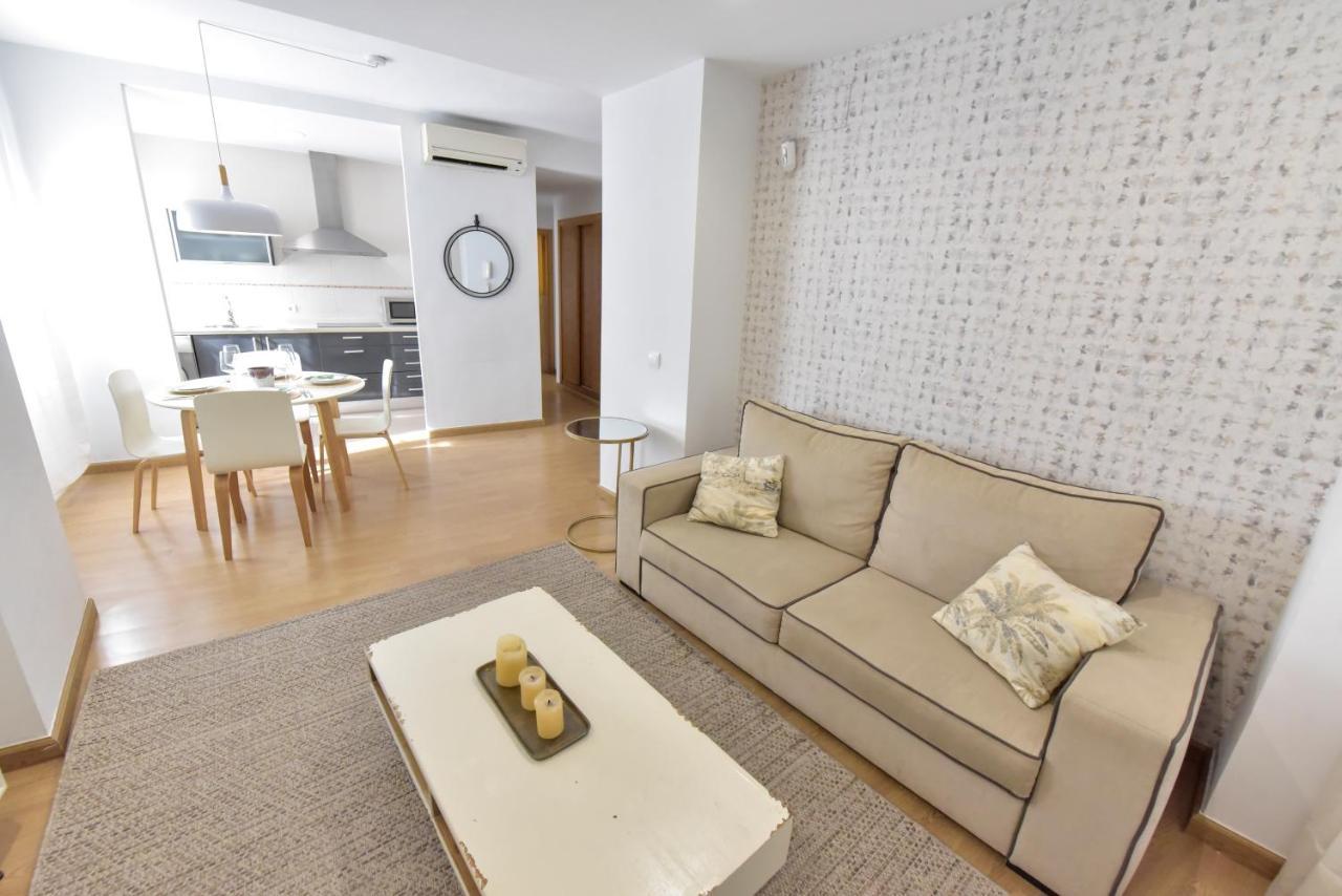 New! Retro Apartment In Central Neighbourhood إشبيلية المظهر الخارجي الصورة